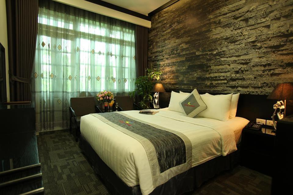 Tuong VI Hotel Haiphong Exterior foto